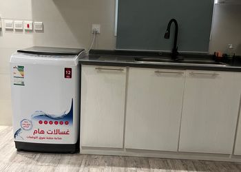 شقة بصالة وغرفتين نوم دخول ذاتي 