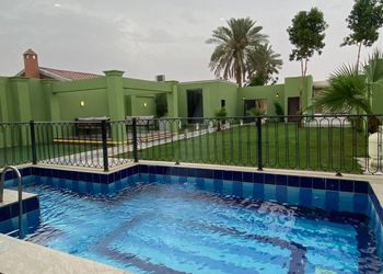 شاليه بركن شواء  و جلسة خارجية 