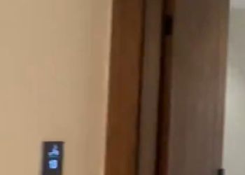 استديو بسرير ماستر وجلسة جانبية 