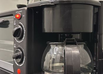 شقة بصالة أنيقة ودخول ذاتي 