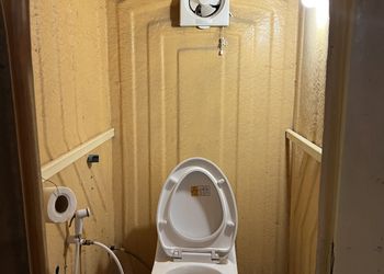 مخيم ببيت شعر و جلسة خارجية 