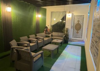 استديو بسرير ماستر وأثاث مريح 