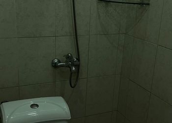 شقة بغرفتين نوم وصالة 