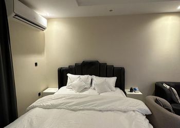 استديو بسرير ماستر ودخول ذاتي