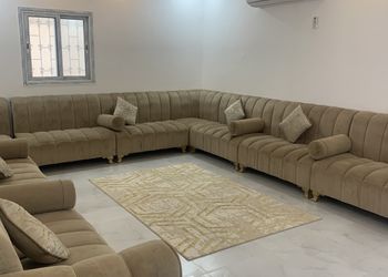 دور بمجلس واربع غرف نوم 