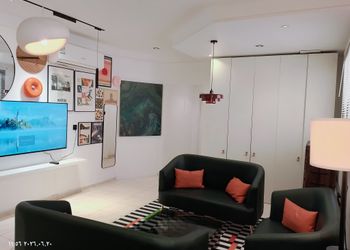 استديو بأثاث مريح وبسيط