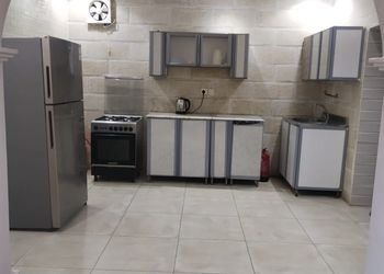 استراحة بجلسة خارجية ومسبح خارجي