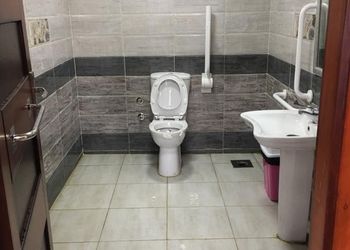 استديو بدخول ذاتي