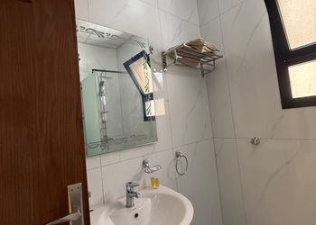 استديو راقي بدخول ذاتي 