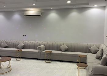 شاليه بمسطح اخضر  والعاب مائية