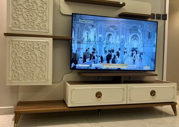 شقة بصالة انيقة ودخول ذاتي