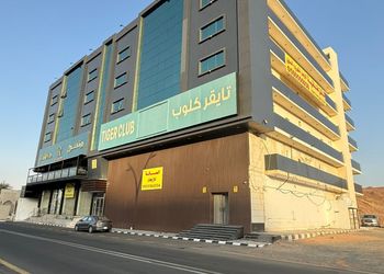 شقة بغرفه نوم وصالة 
