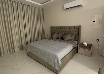شقة راقية بصالة وغرفة ماستر 