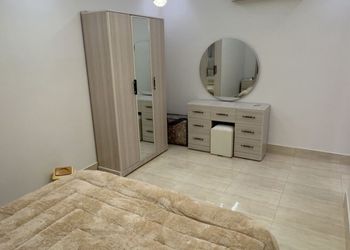 شقة بصالة وغرفة نوم