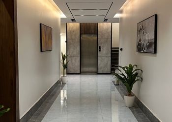 استديو بأثاث مريح وبسيط 