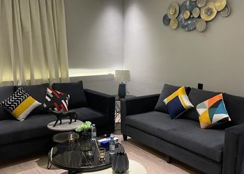 شقة بدخول ذاتي وغرفة جلوس