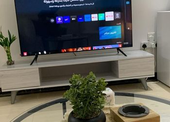 استديو بأثاث مريح وبسيط