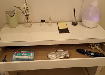شقة بغرفة نوم ودخول ذاتي 