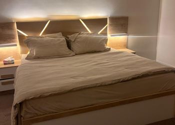 استديو هادئ بسرير ماستر 