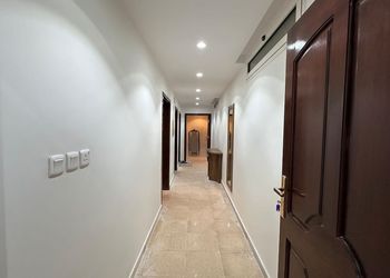 استديو هادئ بسرير ماستر 