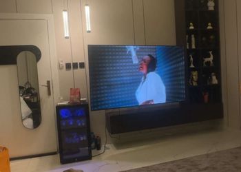 استديو بسرير ماستر وجلسة جانبية 