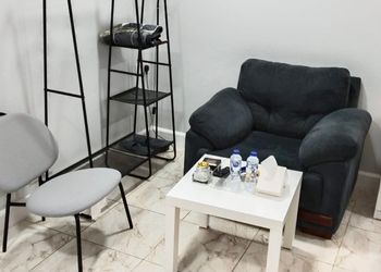 استديو هادئ بدخول ذاتي 