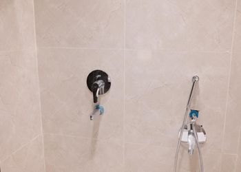 شقة بغرفة معيشة وغرفتين نوم 