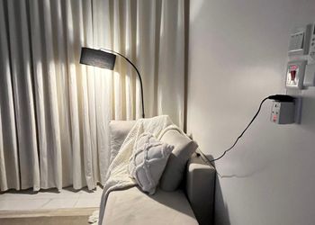 استديو هادئ بدخول ذاتي 