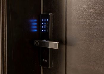 شقة بصالة وغرفتين نوم