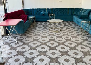 استراحة بمجالس واسعة وجلسة خارجية
