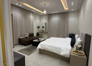 استديو انيق وموقع مميز بدخول ذكي