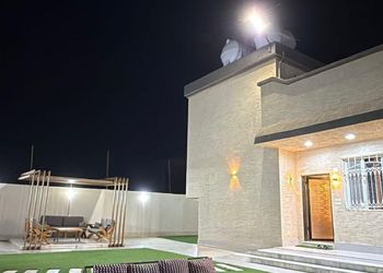 شاليه بغرفة نوم مطلة على المسبح 