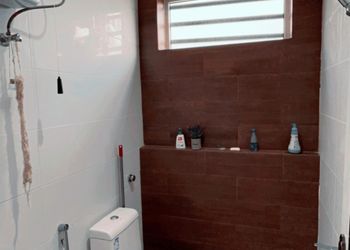 استراحة بمجلس وفناء خارجي 