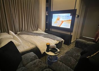 استديو هادئ بسرير ماستر 