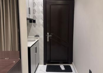 استديو بتصميم أنيق ودخول ذاتي 