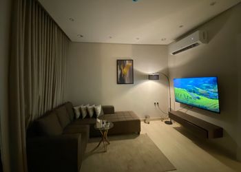 شقة بدخول ذاتي وغرفة نوم مريحة 