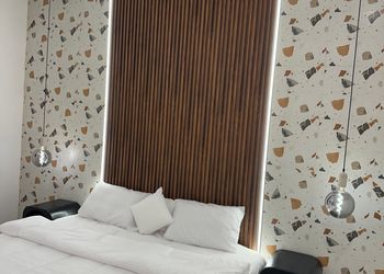 شقة بغرفة نوم وصالة فندقية فخمة