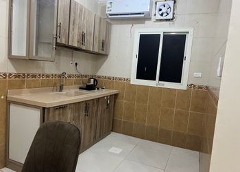 استديو بسرير ماستر 
