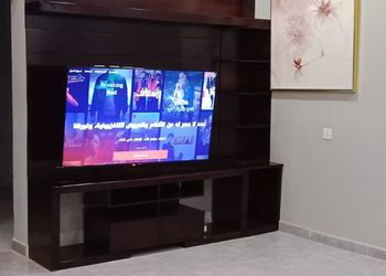 شقة بصالة وغرفتين نوم بدخول ذكي 