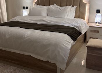 شقه بغرفه وصاله ومطبخ بدخول ذاتي