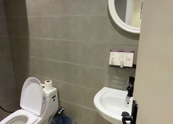 استديو بسرير ماستر وجلسة جانبية