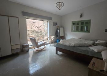 مزرعة باطلالة على الجبل