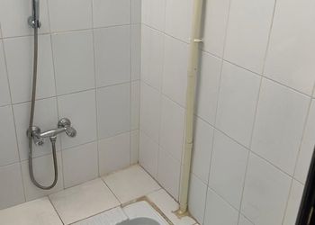 شقة بغرفة معيشة وغرفتين نوم 