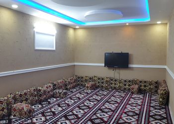 استراحة بصالة جلوس ومسبح خارجي