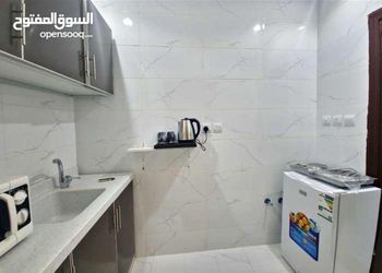 استديو بسرير ماستر وجلسة جانبية