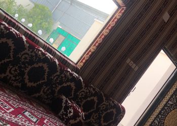 شاليه بمسبح وجلسه خارجيه