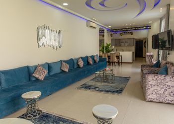 شاليه بجاكوزي وإضاءة إضافية,سماعات