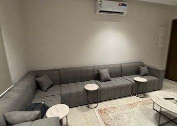 استديو بسرير ماستر وجلسة جانبية 