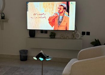 استديو بسرير ماستر وجلسة جانبية 