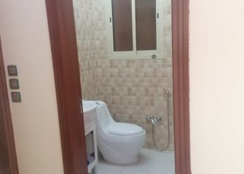 شقة بغرفة معيشة وغرفتين نوم 